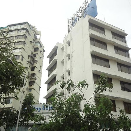Hiltop Hotel Мумбаи Экстерьер фото