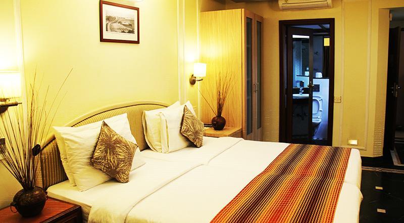 Hiltop Hotel Мумбаи Номер фото